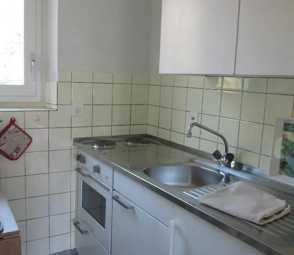 Casa Sandra Локарно